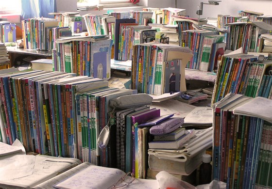 學(xué)校儲物柜