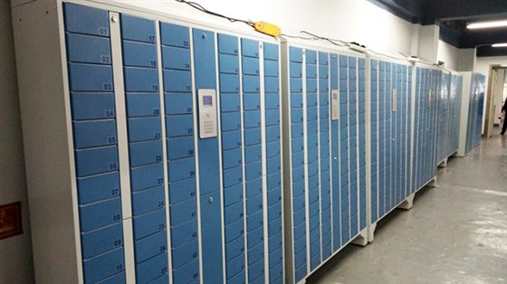 刷卡式智能手機(jī)柜