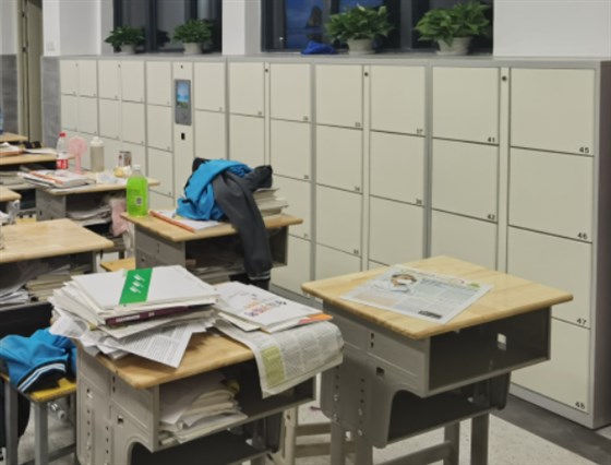 智能手機(jī)柜