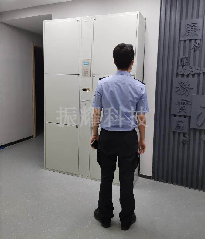 智能指紋儲(chǔ)物柜，智能刷卡指紋更衣柜